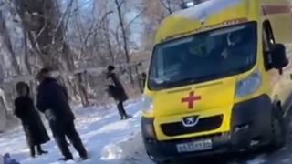 В Заводском районе "Веста" сбила двух женщин и скрылась. Объявлен розыск