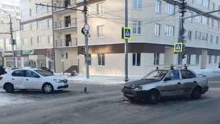 На Новоузенской - Астраханской пострадала пассажирка "Логана"
