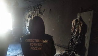 Жительница Пугачева не смогла вытащить соседа из горящего дома