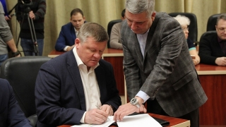 Мэр Саратова призвал отказаться от взяток в виде "шоколадок"