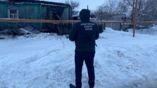 На пожаре под Марксом погиб неизвестный мужчина