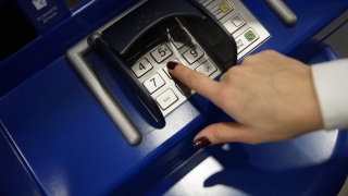 Число преступлений с применением карт и телефонов резко упало