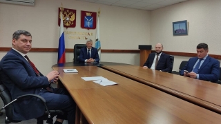 Саратовские делороссы приняли участие в форуме с участием Владимира Путина