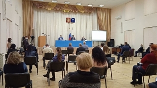 Новый Саратов. На слушаниях за 28 минут поддержали присоединение Сторожевского МО