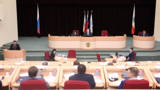 За год от мошенников пострадали три тысячи жителей Саратова