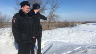 Энгельсские полицейские нашли дезориентированного мужчину по шуму камыша в телефоне