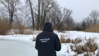 Возле парка "Патриот" энгельсский рыбак нашел в протоке труп