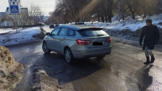 В Ленинском районе за сутки сбили девочку и женщину