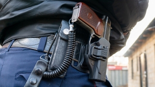 Агрессивного саратовца усмирили только с помощью служебного оружия