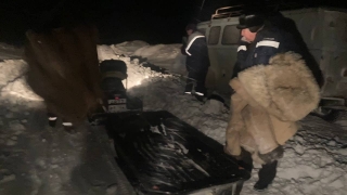 За ночь из снежных заносов спасли пятерых взрослых саратовцев и двух детей