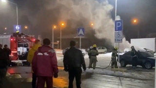 На парковке "Ленты" сгорела "Ауди"
