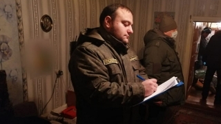 Провод, казан и нож. 89-летнюю женщину дальний родственник убил из-за пенсии