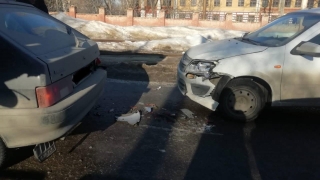 В аварии на Танкистов пострадала 30-летняя женщина