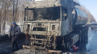 На саратовской трассе сгорел битумовоз