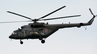 На учебной базе в Саратове опрокинулся вертолет Ми-8