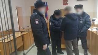 Пьяный посетитель кафе избил росгвардейцев. Его ждет колония