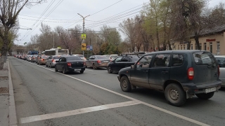 Вечер пятницы: в Саратове девятибалльные пробки