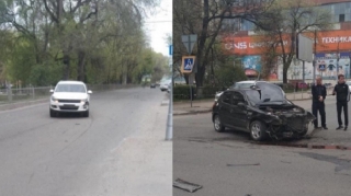 Возле детской поликлиники столкнулись две иномарки. Есть пострадавшие
