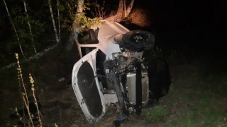 Водитель опрокинул "Поло" в кювет. Двое в больнице