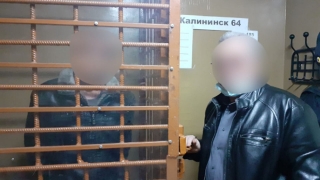 Саратовец не признал вину в насилии над 11-летней падчерицей. Его ждет суд