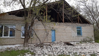 В саратовском селе порывами ветра разрушило ФАП