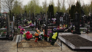 На саратовском кладбище ночью избили охранника