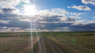 Саратовцев ждет ветреная пятница с небольшим дождем