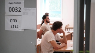 Мессенджеры с "ответами на ЕГЭ" обманывают выпускников на миллионы