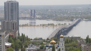Во вторник саратовцам сулят теплую погоду и южный ветер