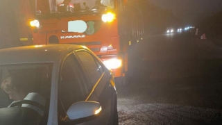 В Гагаринском районе "Камаз" догнал иномарку. Пострадала женщина