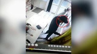 Серийный вор обкрадывал цветочные магазины Ленинского района. Видео