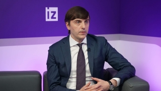 Минпросвещения заявило о готовности рассмотреть альтернативы ЕГЭ