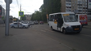В Заводском районе не разъехались "Солярис" и маршрутка. Есть пострадавшие