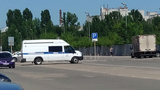 В Саратове вновь эвакуируют торговые центры