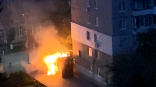 Ночью в Саратове сгорела "Шаурма" около девятиэтажки