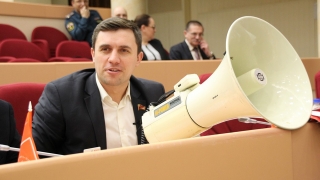 Ольга Алимова выдвинула Николая Бондаренко в сенаторы от Саратовской области