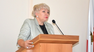 Из энгельсской администрации уволилась глава комитета по образованию