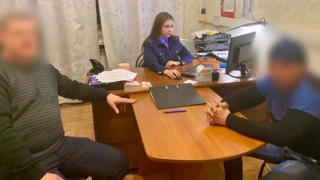 Саратовец случайно убил знакомую "подручными предметами" в машине. Приговор