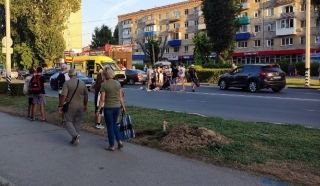 В городе Балаково водитель "Citroen" сбил женщину