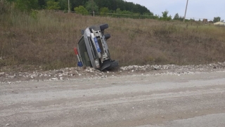 Саратовские полицейские перевернулись на машине во время погони