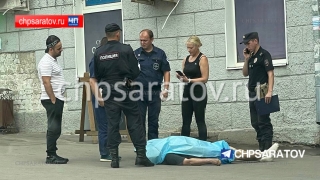 Пассажир сошел с туристического теплохода и умер на набережной Саратова