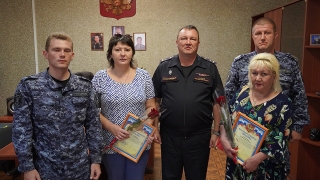 В Энгельсе две подруги помогли разнять драку и задержать нападавших