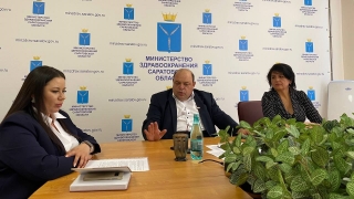 Министр призвал саратовских льготников не менять лекарства на деньги