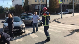Двое детей на самокате попали под колеса "Весты" на Чернышевского