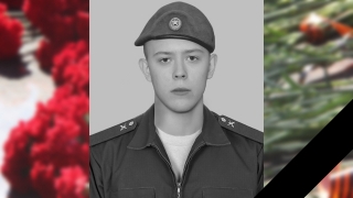 Спецоперация. В Балашове прощаются с Артемом Хваловым