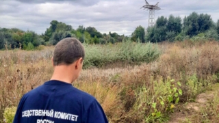 Рядом с дамбой в Балакове обнаружили труп с разбитой головой