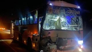 В Саратове рейсовый автобус врезался в "Камаз". Пострадали пять человек