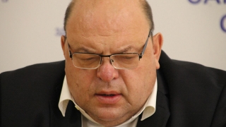 Олег Костин признал "плато" по ковиду, но еще раз напомнил о прививках