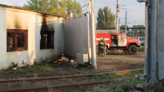 В Саратове горит трамвайное депо