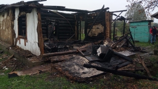 Саратовца госпитализировали с ожогами из сгоревшего дома